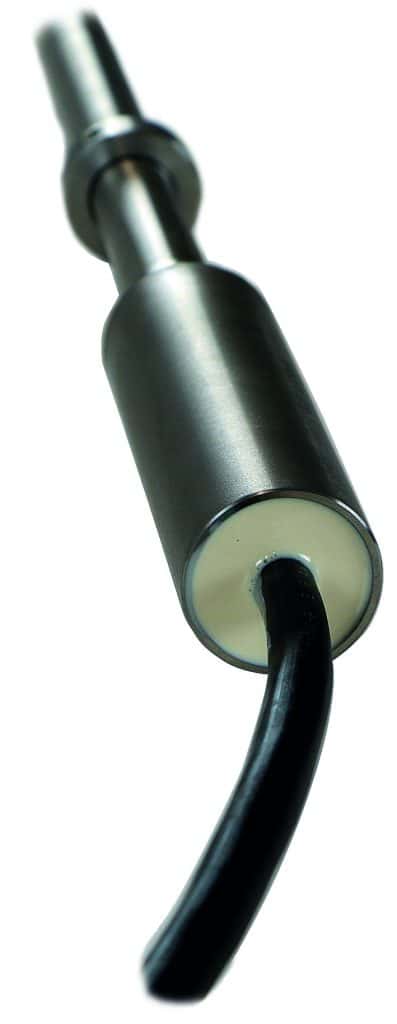 Клеммная коробка залитая силиконом или эпоксидным компаундом с кабельным выводом